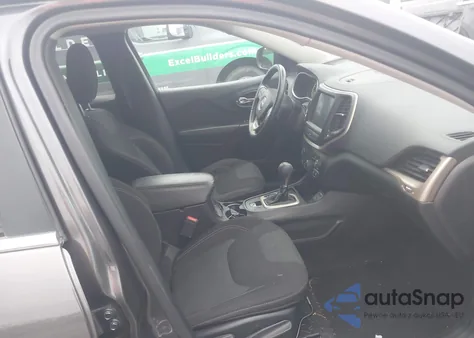 2017 Jeep Cherokee Latitude Fwd from USA, damaged, VIN 1C4PJLCB4HW517093